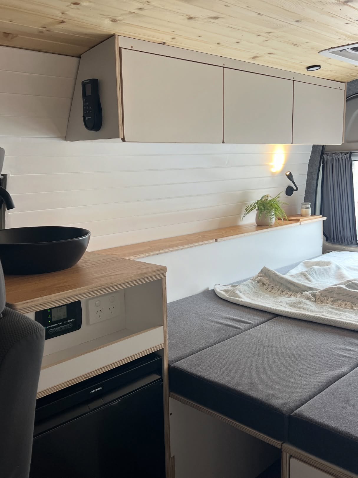 Built for movement. Designed for the road. πββοΈπΏ
This Toyota Hiace H200 is now fully converted β the perfect setup for chasing trails, early starts, and race weekends anywhere.
β¨ Full Interior Fit-Out
β‘ Enerdrive 3000W Solar System β reliable off-grid power
βοΈ Dometic NRX 80C Fridge β keep food fresh & recovery drinks cold
π Fiamma Awning β shade for post-run stretch sessions
πͺ΅ Vanbox system with Lagun swivel table β smart, flexible space
π§ Sink + 50L water tank
ποΈ Privacy curtains for comfortable rest & recovery
Park near the trailhead. Wake up. Run. Repeat.